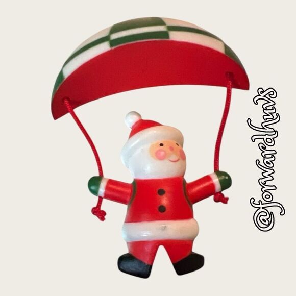 Bundle Sale 3 for $15 | Vintage Plastic Santa Pin with Movable Parachute - Picture 4 of 7
